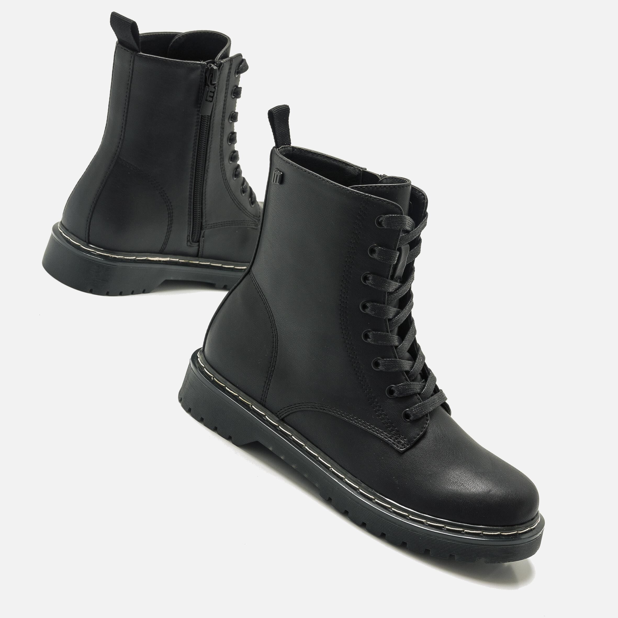 Achetez STORM par 69.95 EUR Chaussures et accessoires pour femme